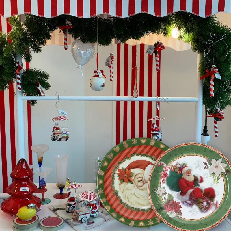 Teller & Platten|Kuchen & Torten^Cristalica 4er Set Weihnachtsteller mit Weihnachtsmann Motiv Keramik ca. 20,5cm Weiß/Rot/Grün