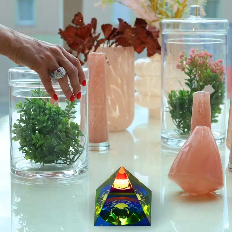 Valentienstag|Frauen^Cristalica Glaspyramide mit Sternzeichen Höhe ca. 6,5cm